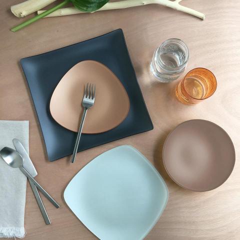 Riverside Design SeaGlass Dinnerware Set of four pieces