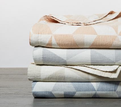 Coyuchi Pismo Organic Cotton Throw 